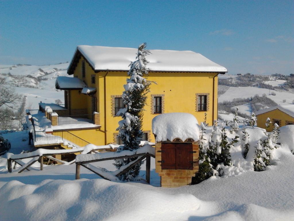 Agriturismo Tre Querce Penna San Giovanni Exterior photo