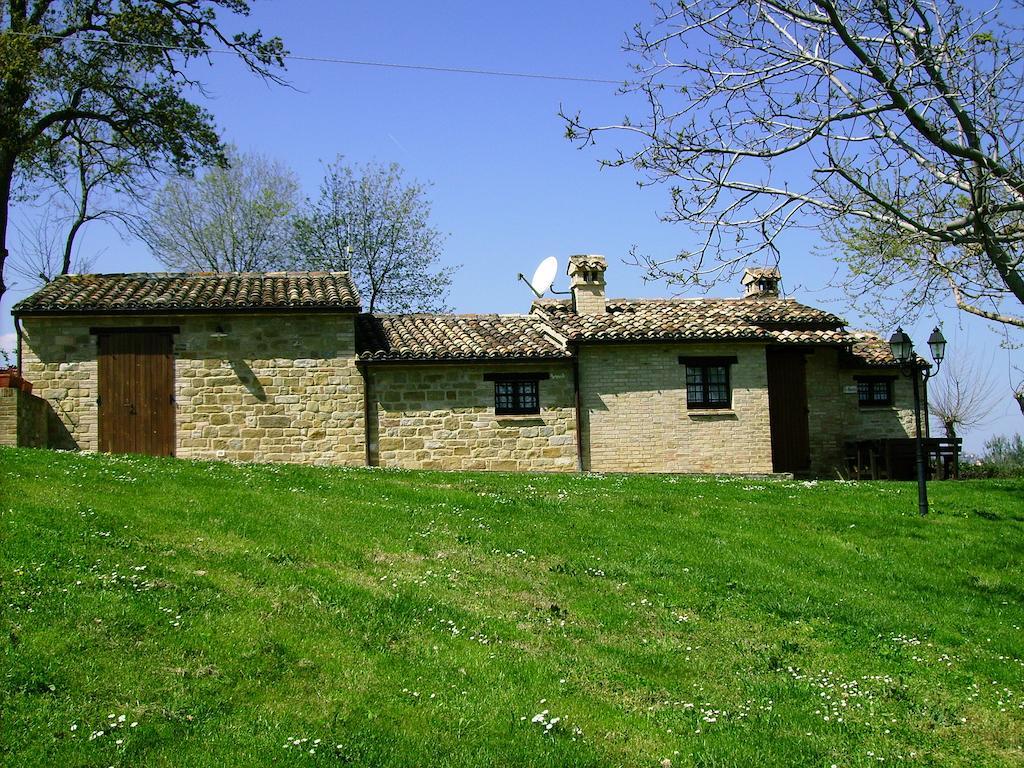 Agriturismo Tre Querce Penna San Giovanni Exterior photo