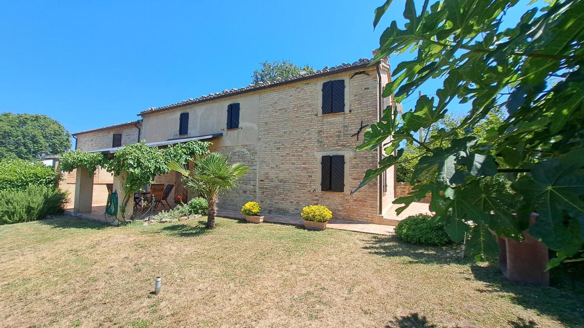 Agriturismo Tre Querce Penna San Giovanni Exterior photo